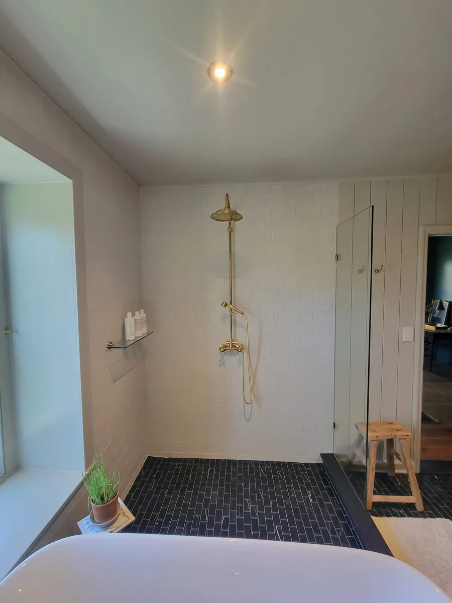 Spa-Style Master Bath
